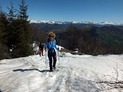 33 E via sulla neve...il sentiero  sotto !